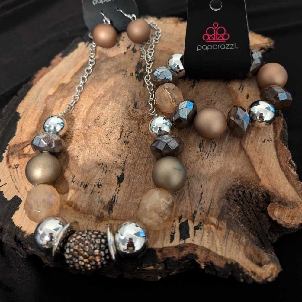 Brown jewelry set